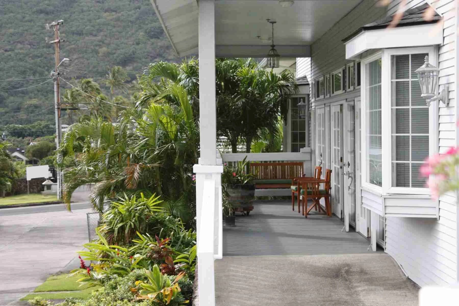 MANOA SENIOR CARE